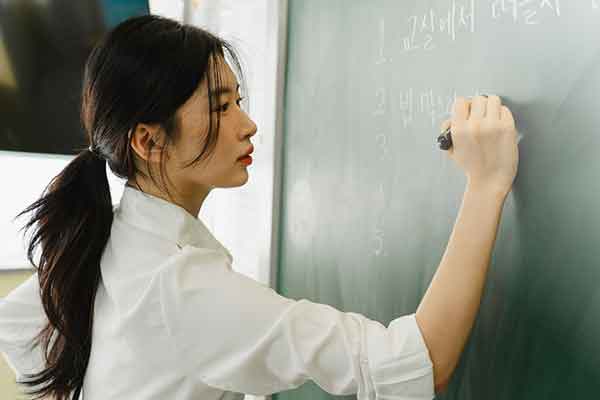 Có Topik 3 có phải phỏng vấn Đại sứ quán không