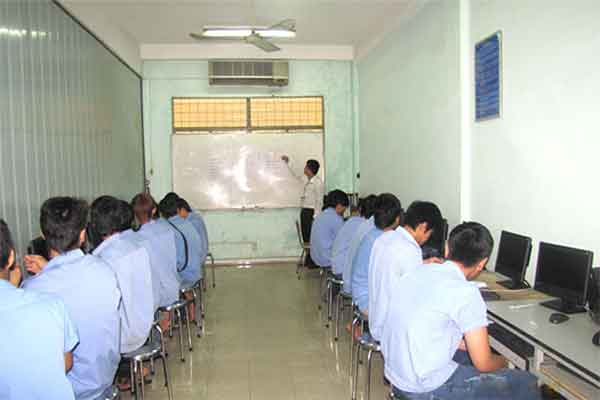 Trường Trung Cấp Nghề Quang Trung